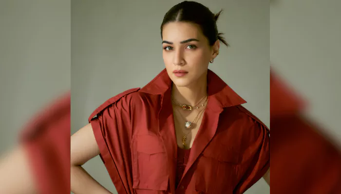 Celebrating Kriti Sanonâ€™s Birthday: Her Most Magical On-Screen Pairings