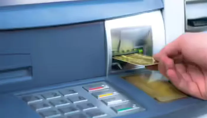 Cash Withdrawals Surge in India: What It Means for Your Monthly Budget Right Now