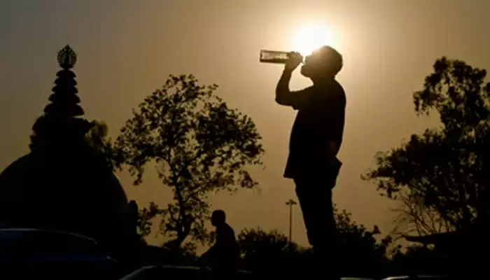 “AC Is Running, But We’re Still Sweating”: Why Delhi Residents Feel This Summer Is Different