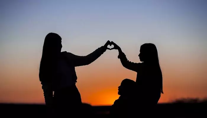 Friendship Day Magic: Why Some Bonds Form in Seconds