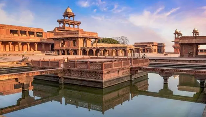 From Grandeur to Silence: Why Akbar Abandoned His Dream City