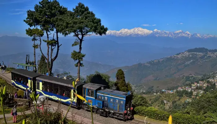 India On Wheels: Iconic Mountain Train Routes One Must Checkout