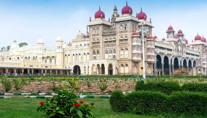 The Mysore Palace’s Secret Role in the Freedom Movement: How Royal Funds Powered Congress Activities