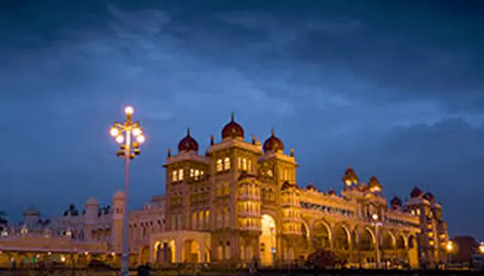 Palaces in Paris These Indian Royals Took Luxury Global