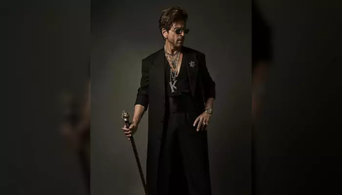 Revisiting Shah Rukh Khan’s Mughal-Inspired Met Gala Debut: Timeless Styling Lessons from a Sabyasachi Marvel