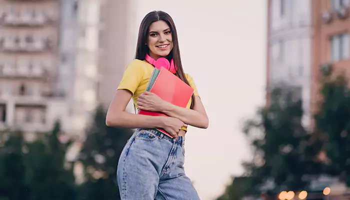 Y2K Revival: Why 2000s Fashion Is Dominating Gen Z Closets and Global Runways