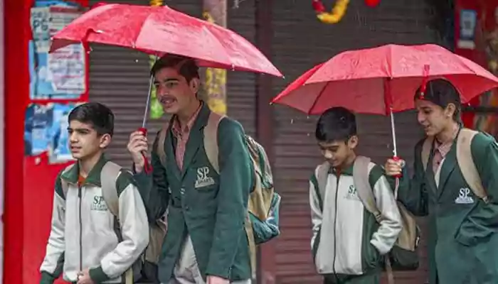 Snow in Himalayan region, rain in nearby plains this weekend, predicts Met dept